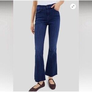 Mother Jeans The Weekender Fray Size 27 x 30 Flare Leg Chip on My Shoulder Wash